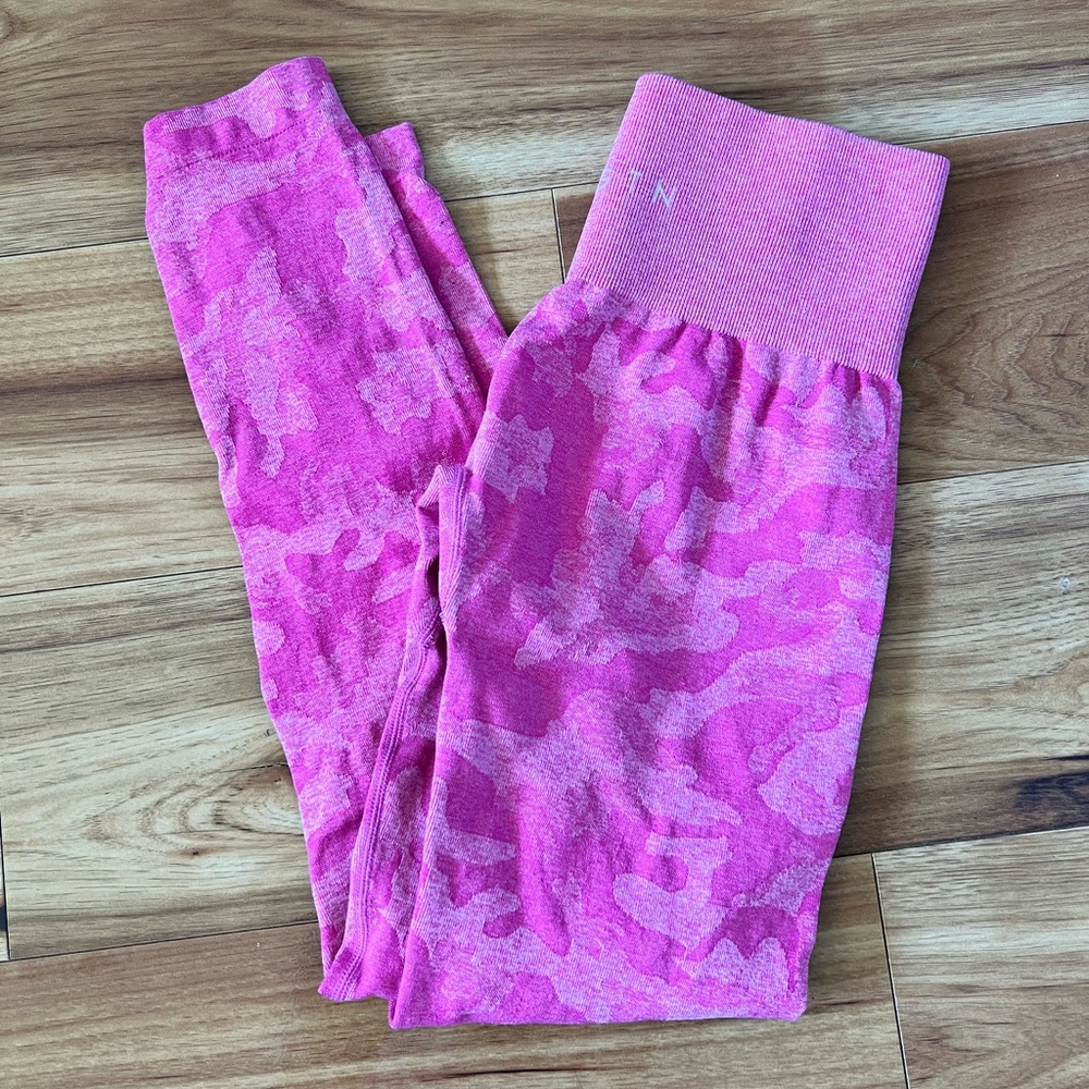 NVGTN Camo Leggings